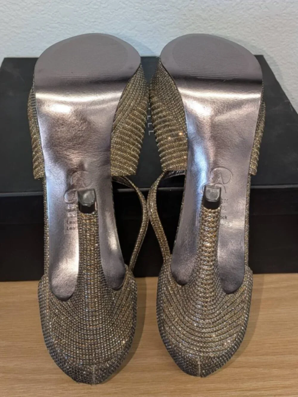 Adrianna Papell Women S Rosalie Plataform Bronze, Size 8.5 - O